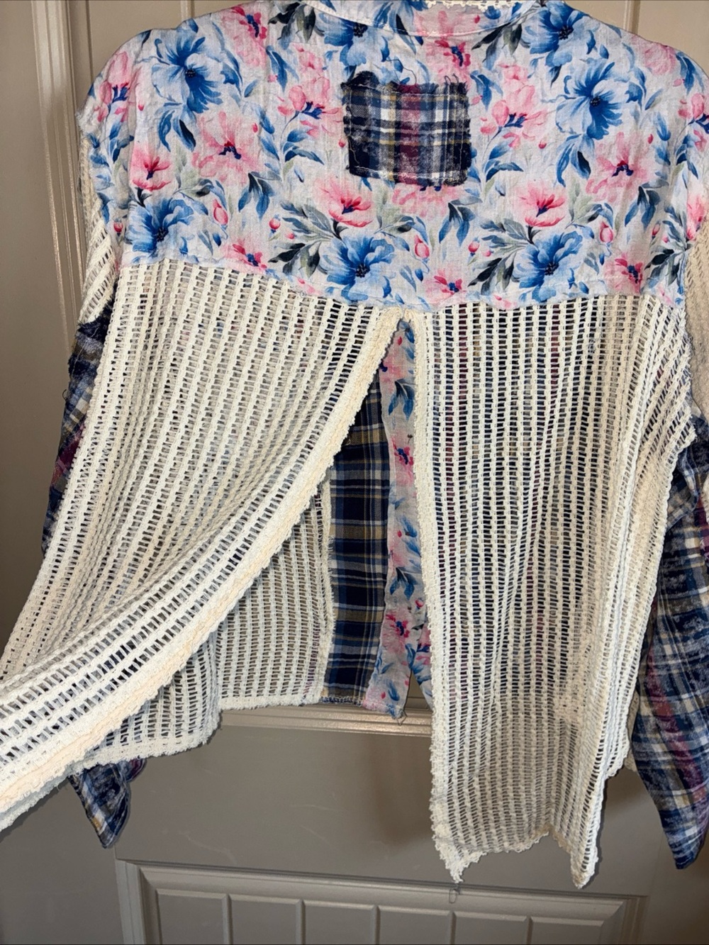 POL Floral Button-Up Shirt in Blue Pink Cream - Picture 6 of 11